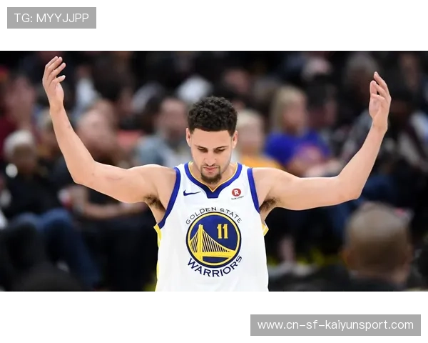 太烂了！汤普森发飙！4冠神射手断崖式下滑，汤普森带伤出战